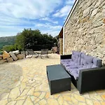 Adorable With Swimming Pool Σπίτι διακοπών