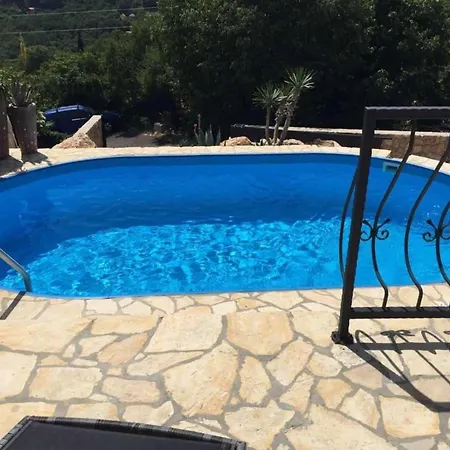Adorable With Swimming Pool *