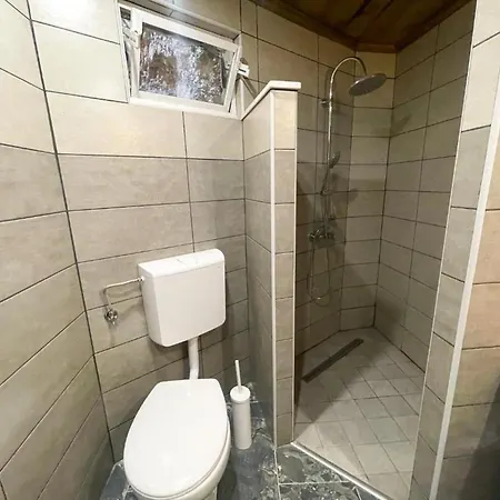 Vikendica Adorable With Swimming Pool *