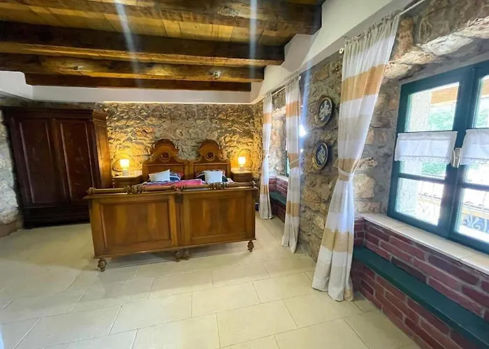 Adorable With Swimming Pool Casa vacanze