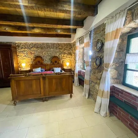Adorable With Swimming Pool بيت للعطل
